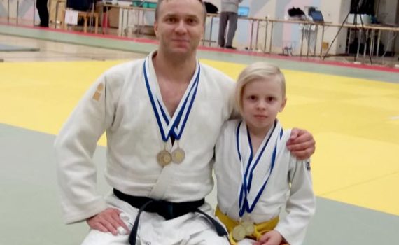 Marko ja Milo Hiltunen kävivät vääntämässä ukkoja nurin Pohjanmaalla.