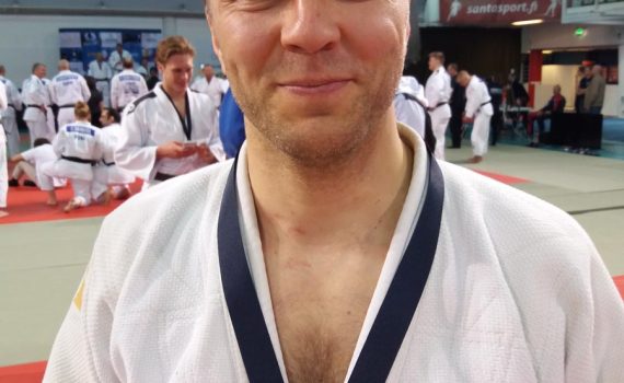 Kuvassa tuore Pohjoismaiden mestaruuskisojen hopeamitalisti Marko Hiltunen