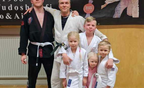 Leirille osallistui Ukista Ville, Marko, Milo, Mae ja Miki.