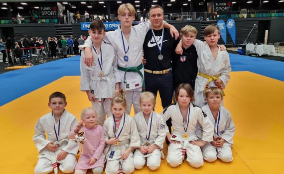 Ukilaisjudokoilla oli menestykäs kisaviikonloppu Turussa.
