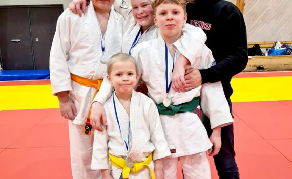 Ukilaisjudokat Pajulahdessa kauden viimeisissä kilpailuissa.