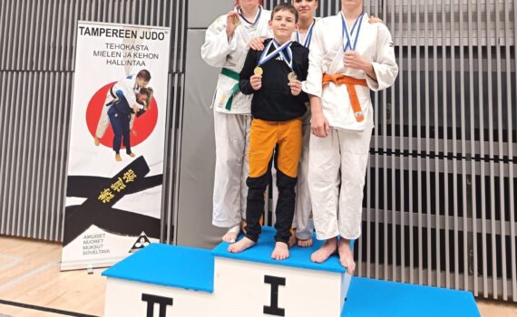 Ukilaisjudokat jyräsivät pienellä, mutta tehokkaalla joukkueella Tampereella.